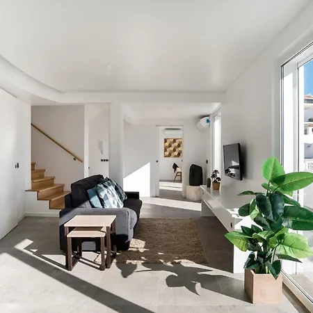 Casas Barulho Penthouse Old Town 아파트 *