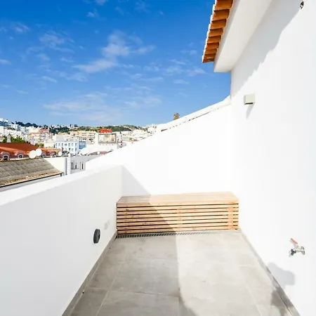 Апартаменты Casas Barulho Penthouse Old Town