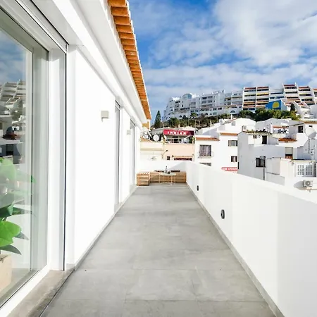 Casas Barulho Penthouse Old Town Апартаменты