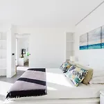 Casas Barulho Penthouse Old Town *
