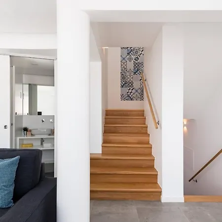 Casas Barulho Penthouse Old Town *